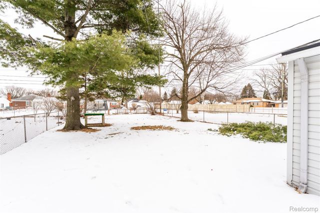 3265 Parker Street, Dearborn, MI 48124