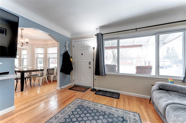 3265 Parker Street, Dearborn, MI 48124