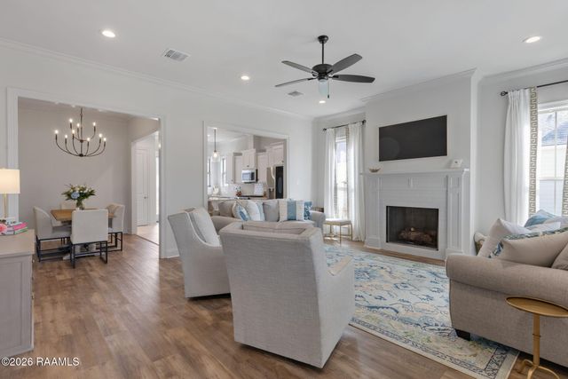 423 Flores Court, Lafayette, LA 70507