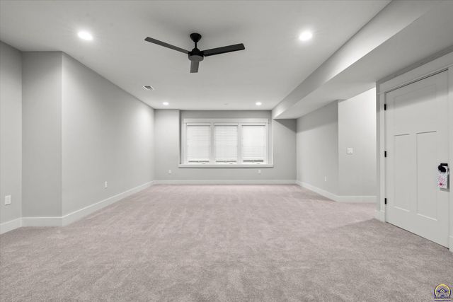 1309 Waverly Dr, Lawrence, KS 66049