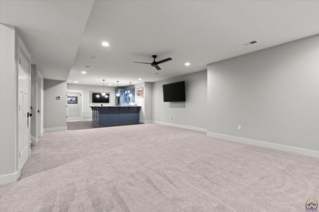 1309 Waverly Dr, Lawrence, KS 66049