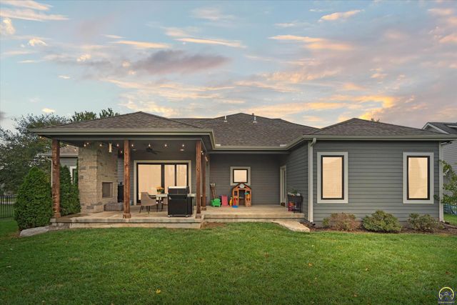 1309 Waverly Dr, Lawrence, KS 66049