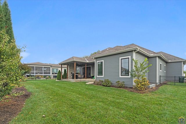 1309 Waverly Dr, Lawrence, KS 66049