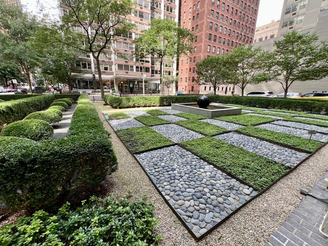 260 E Chestnut Street 1511, Chicago, IL 60611