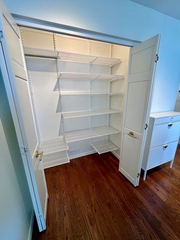 260 E Chestnut Street 1511, Chicago, IL 60611