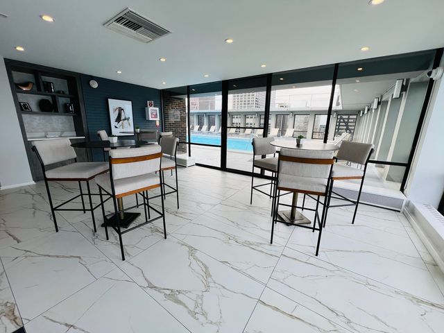 260 E Chestnut Street 1511, Chicago, IL 60611