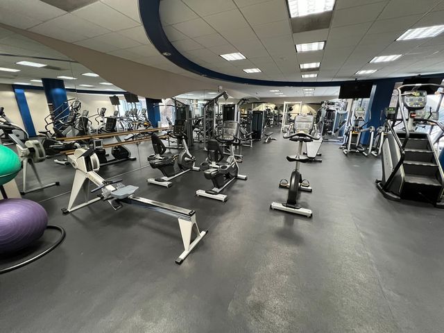 260 E Chestnut Street 1511, Chicago, IL 60611