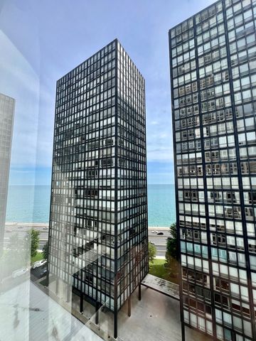 260 E Chestnut Street 1511, Chicago, IL 60611