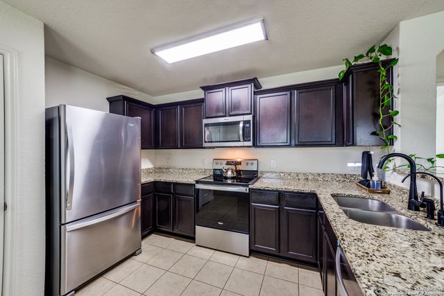 7010 Capeshaw, San Antonio, TX 78252