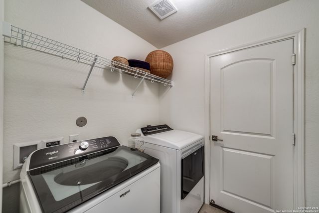 7010 Capeshaw, San Antonio, TX 78252