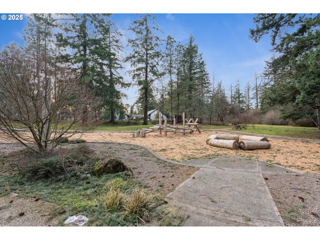 4015 Sw McKinley St, Gresham, OR 97080