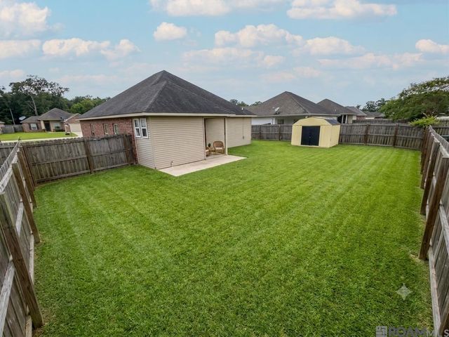 6751 Silver Springs Dr, Central, LA 70739