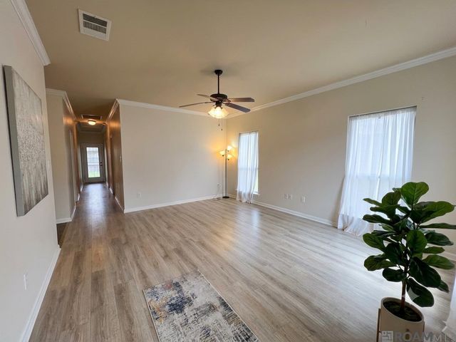 6751 Silver Springs Dr, Central, LA 70739