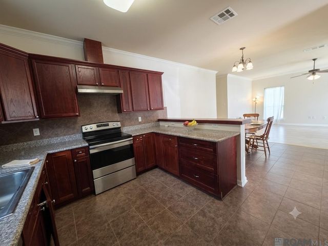 6751 Silver Springs Dr, Central, LA 70739