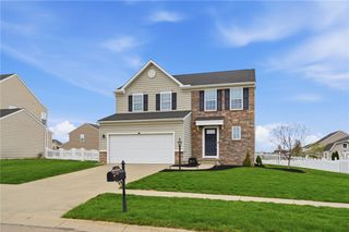 1204 Senna Street, Tipp City, OH 45371