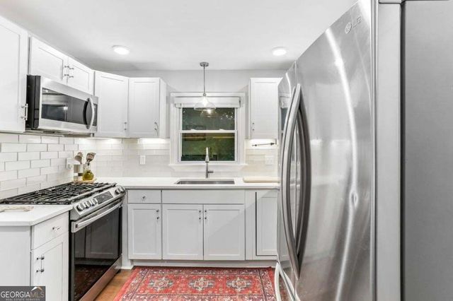 1879 Long, Decatur, GA 30032