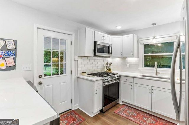 1879 Long, Decatur, GA 30032