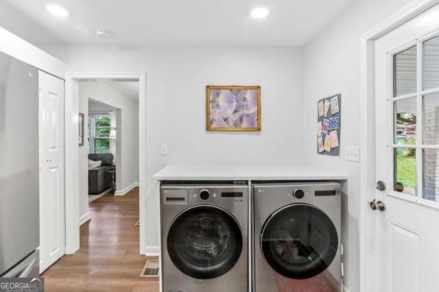 1879 Long, Decatur, GA 30032