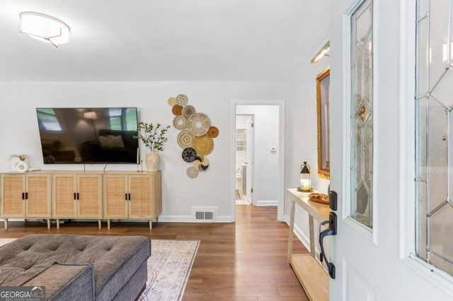 1879 Long, Decatur, GA 30032