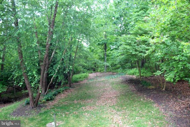 184 HICKORY POINT RD, Pasadena, MD 21122