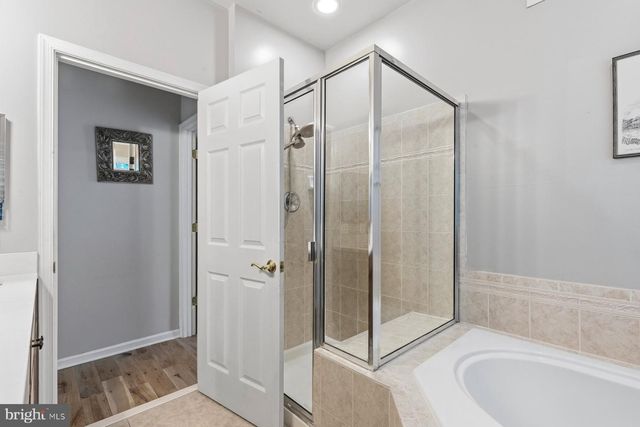 184 HICKORY POINT RD, Pasadena, MD 21122