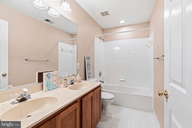 184 HICKORY POINT RD, Pasadena, MD 21122