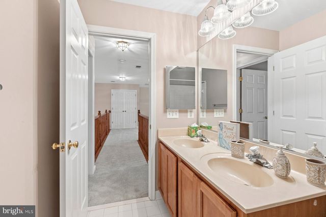 184 HICKORY POINT RD, Pasadena, MD 21122