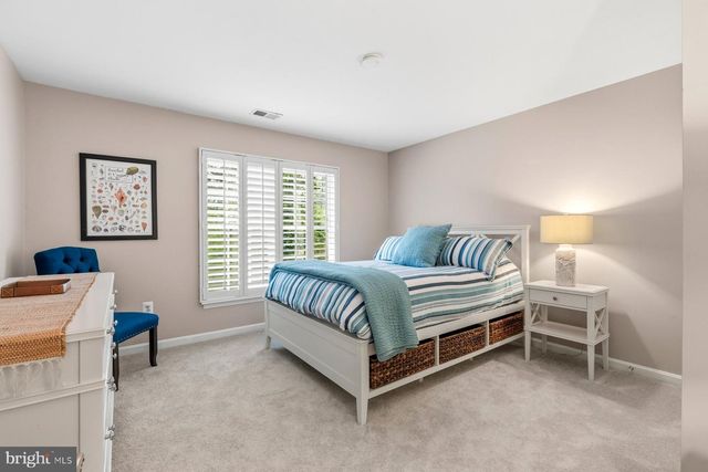 184 HICKORY POINT RD, Pasadena, MD 21122
