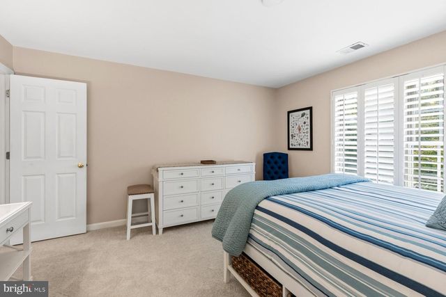 184 HICKORY POINT RD, Pasadena, MD 21122