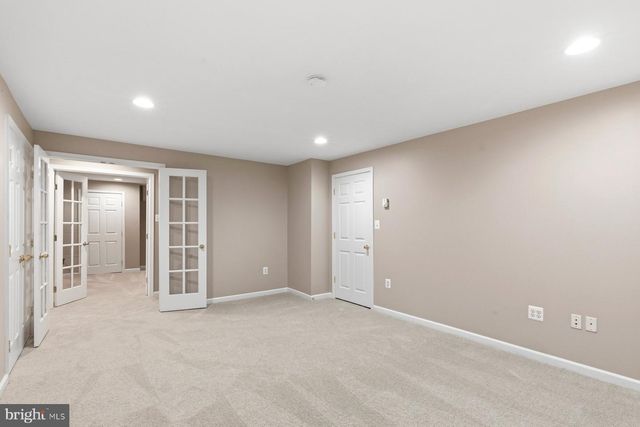184 HICKORY POINT RD, Pasadena, MD 21122