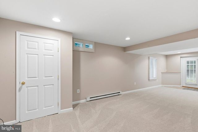 184 HICKORY POINT RD, Pasadena, MD 21122