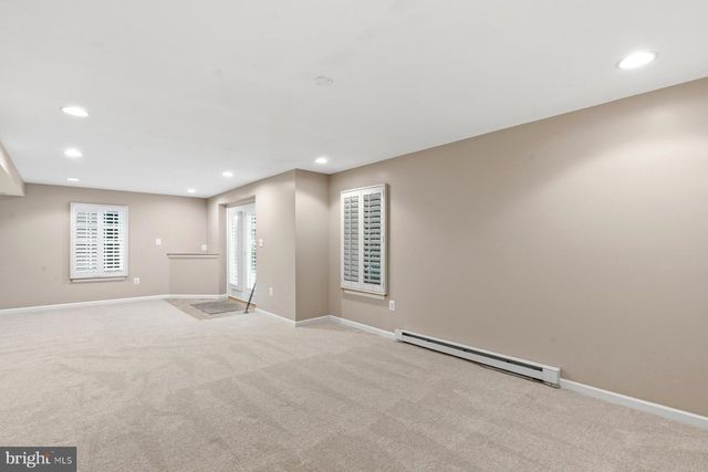 184 HICKORY POINT RD, Pasadena, MD 21122