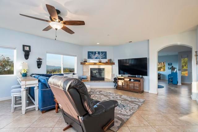 1989 BRADY JANE, Alpine, CA 91901