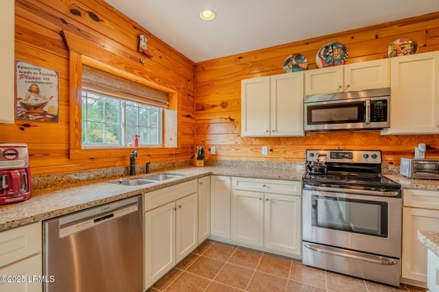 165 Golda Drive, Ridgeland, SC 29936