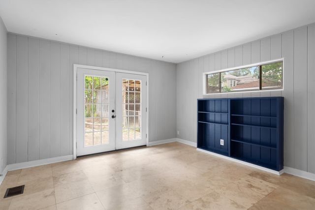 6131 Reiger Avenue, Dallas, TX 75214