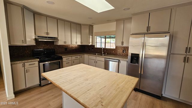 5012 E PRESIDIO Road, Scottsdale, AZ 85254