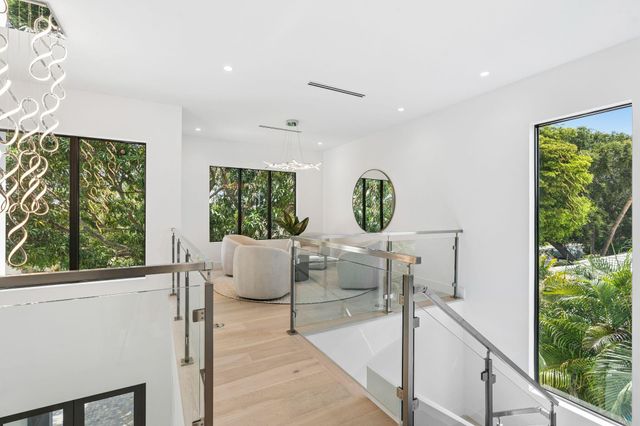 1040 NW 6th Terrace, Boca Raton, FL 33486