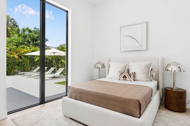 1040 NW 6th Terrace, Boca Raton, FL 33486