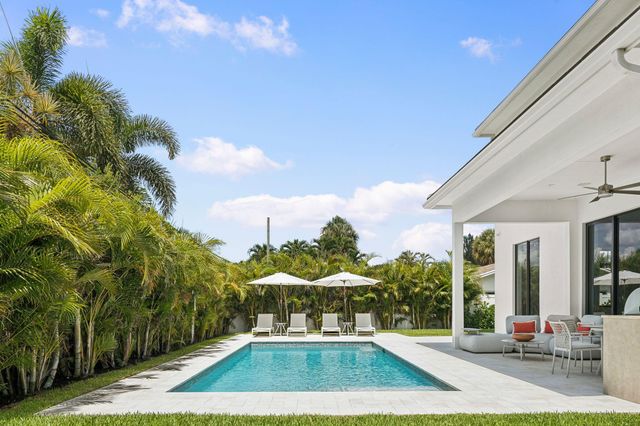 1040 NW 6th Terrace, Boca Raton, FL 33486