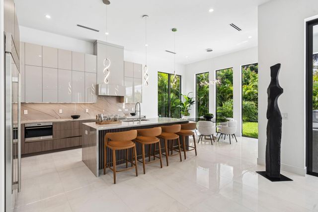 1040 NW 6th Terrace, Boca Raton, FL 33486