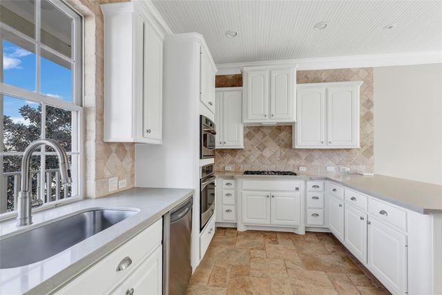 135 Low Country Lane, The Woodlands, TX 77380