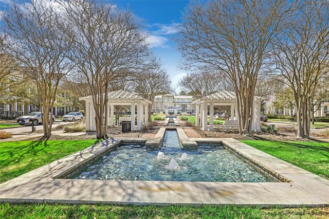 135 Low Country Lane, The Woodlands, TX 77380