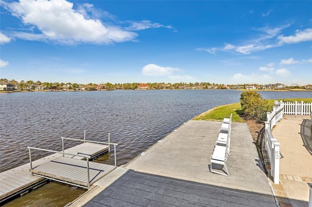 135 Low Country Lane, The Woodlands, TX 77380