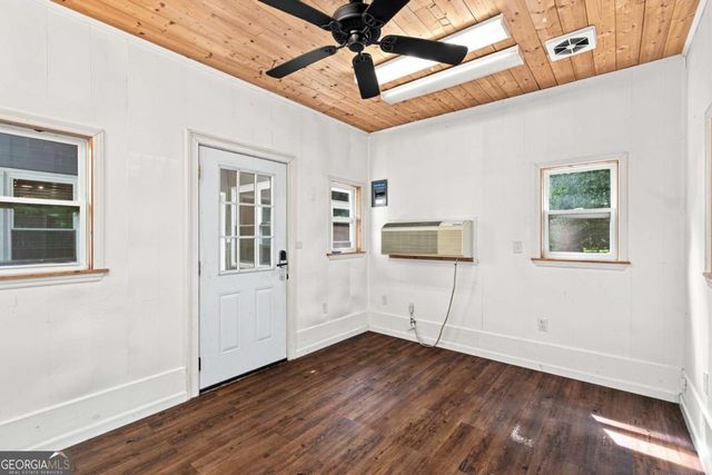 2069 Ursuline Way NW, Acworth, GA 30101
