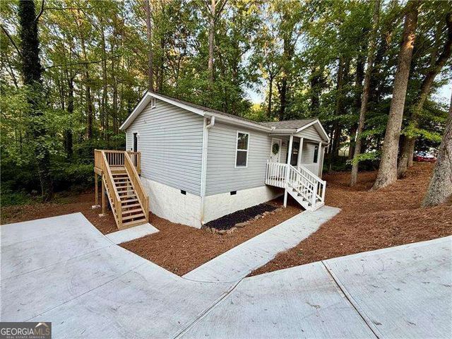 140 Rosewood Drive, Dallas, GA 30132