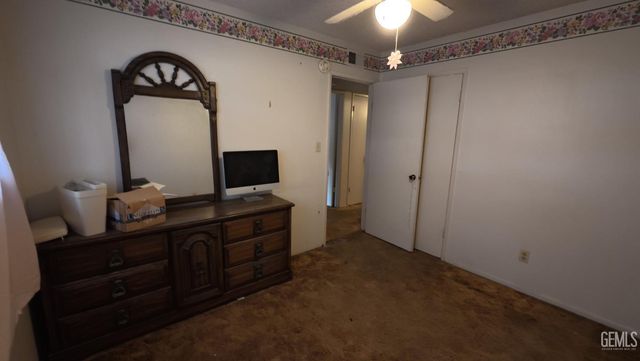 5409 Appletree Lane, Bakersfield, CA 93309