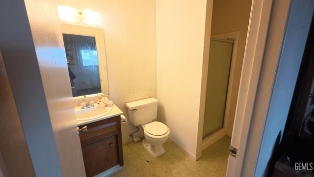 5409 Appletree Lane, Bakersfield, CA 93309