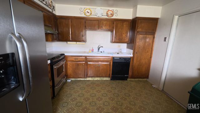 5409 Appletree Lane, Bakersfield, CA 93309