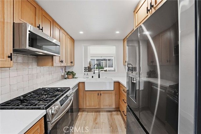 135 Morristown Lane, Costa Mesa, CA 92626