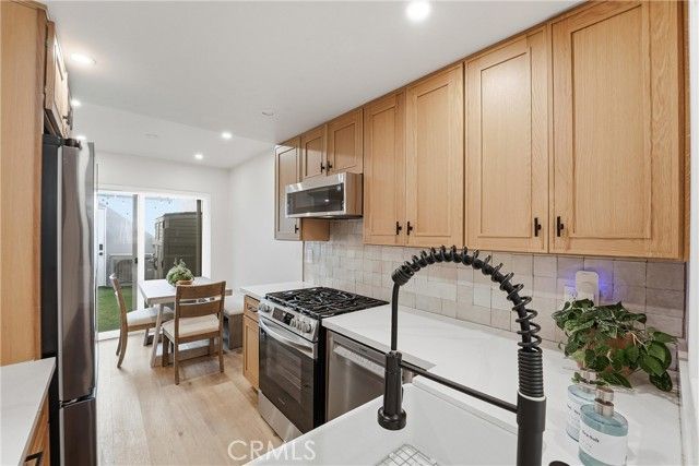 135 Morristown Lane, Costa Mesa, CA 92626